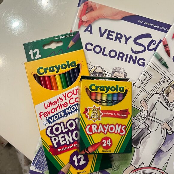 Schitt's Creek Coloring Book Bundle with Crayons and Colored Pencils (h/x) - Picture 4 of 11